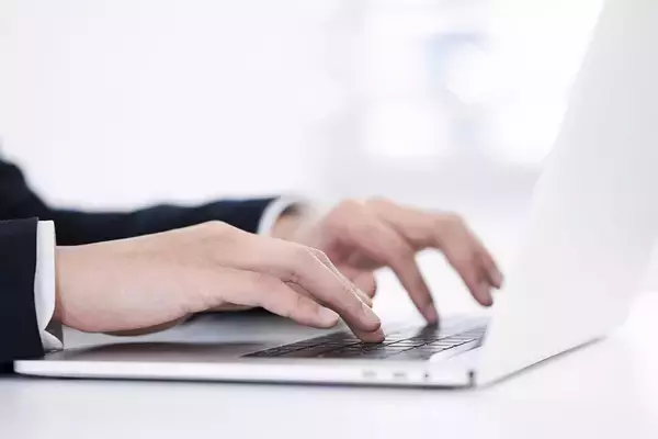 「就職9カ月の夜､布団の中で｢もう辞めよう｣…東大卒の外銀マンが年収1100万円を捨てて選んだ意外すぎる仕事」の画像