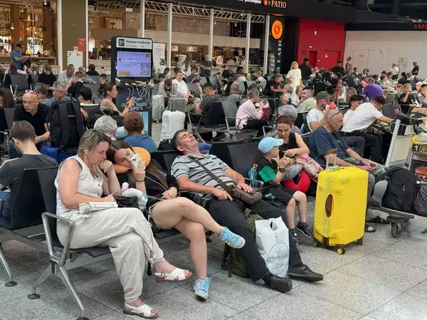 「プーチンに｢軍事力ゼロ｣で挑み、完勝…海外メディアが報じた｢ハッカー集団が暴いたロシアの急所｣」の画像