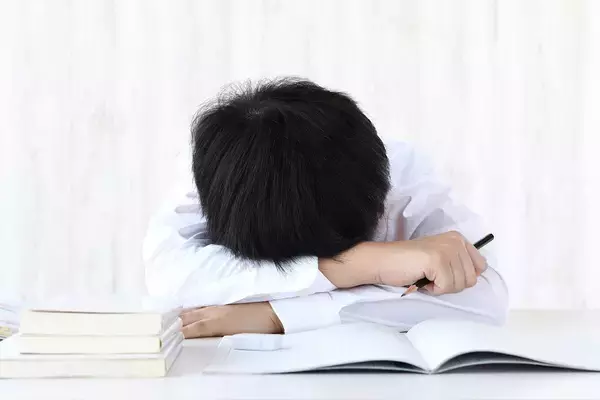 「｢叱る｣必要も｢励ます｣必要もない…｢勉強したくない｣と嘆く小6受験生に親だからできる"思い切った提案"」の画像