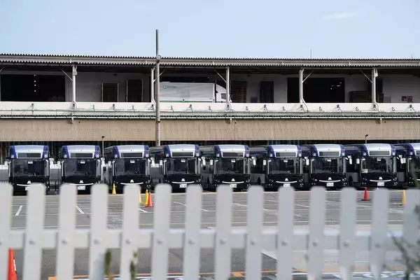 「｢自称国産EVバス｣の使用を早く止めてくれ…不具合だらけの中国製車両に乗らされるバス運転手たちの悲鳴」の画像