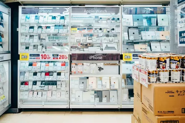 「ユニクロ､GUにはない戦法で｢若者が買うアパレル｣に急成長…セカストが｢500円の服｣でも儲かる本当の理由」の画像