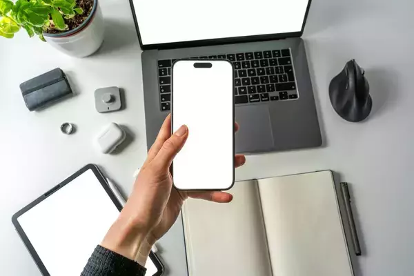 「読書中､本を置いてレビューを検索したくなってしまう…｢昔より集中できなくなった人｣に起きている変化」の画像