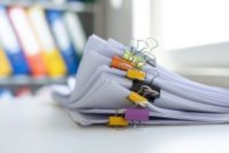 風呂には1カ月以上入らず洗面台は吸い殻で埋まった…うつを患い失業した30代女性を救った相談員の言葉