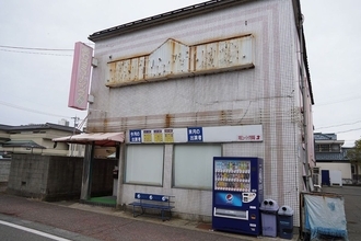 ｢ステージ後の撮影会｣は1日100枚売れるが…300→15軒に激減したストリップで進む｢踊り子のアイドル化｣の皮肉