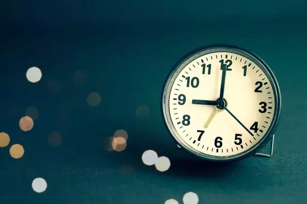 夕食は寝る3時間前､ではお風呂は…自律神経の専門家が｢今夜から快眠できる｣と勧める夜の日課