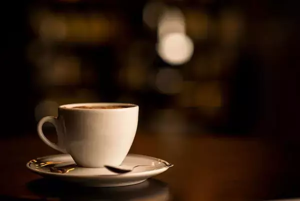 「｢体を売る21歳医大生｣との出会いが人生を変えた…最底辺ライターだった私が億を稼ぐ作家になったワケ」の画像