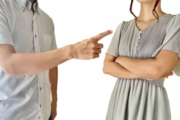 仲人｢"優しい彼氏"が一番怖い｣…年収や学歴ではわからない､結婚したら｢モラハラ夫｣に化ける男性の口癖