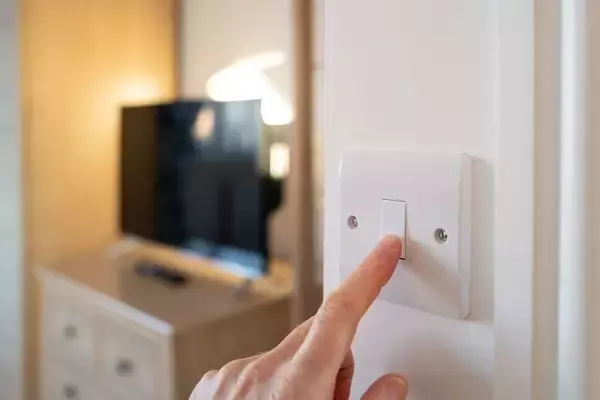 「子供部屋が汚い家はお金がドバドバ出ていく…片づけのプロ｢お金が貯まる家の親が使う子を動かす声かけ｣」の画像