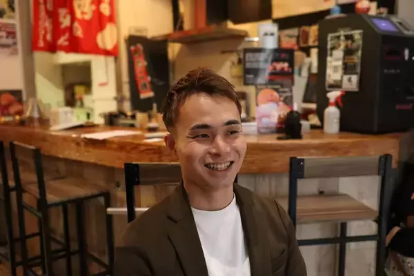 「｢サッカー選手の夢｣を諦め､たこ焼き店主に…スペインで"選手以外の道"を見つけた32歳日本人の挑戦」の画像