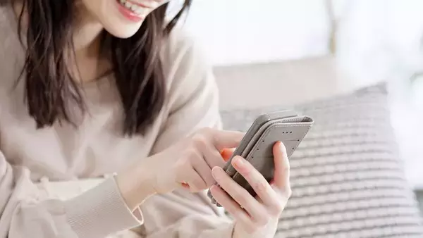 「｢情報漏洩する危険人物｣として20代で人生終了…｢仕事中にスマホで撮影→SNS投稿｣のあまりに重い代償」の画像