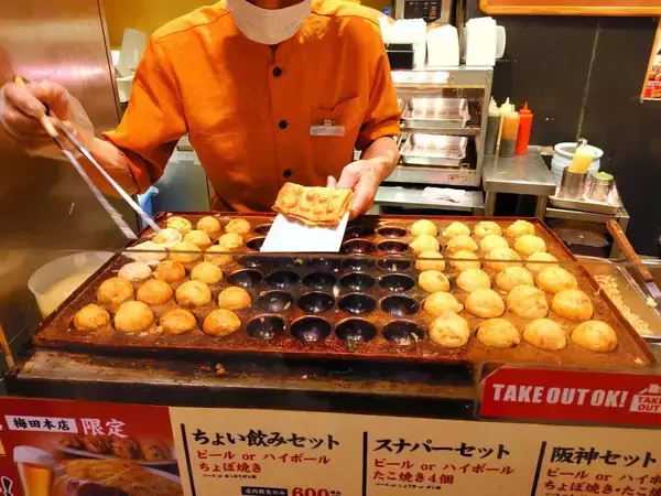 「開業1年で｢廃墟フードコート｣と呼ばれた新施設との差…同じ大阪駅直結｢デパ地下フードコート｣が盛況のワケ」の画像