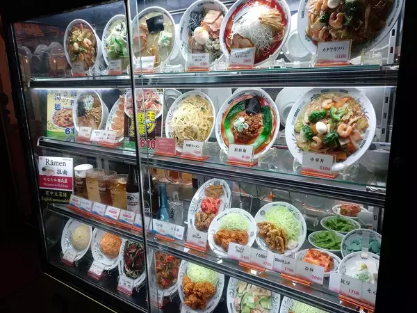 「社員にやらせるには荷が重すぎる…電車通勤&専属秘書ナシの日高屋･創業者(85)が今も現場で行う地道な仕事」の画像