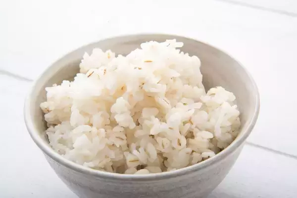 ｢麦飯｣にあって｢白米｣にない…糖尿病専門医が｢血糖値スパイクを押さえる｣と説く"栄養素の種類"