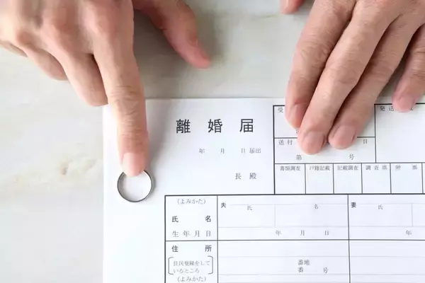 「夫は年金額を教えず､月5万円の生活費を渡すだけ…熟年離婚を決めた妻がどうしても許せなかった"夫の一言"」の画像
