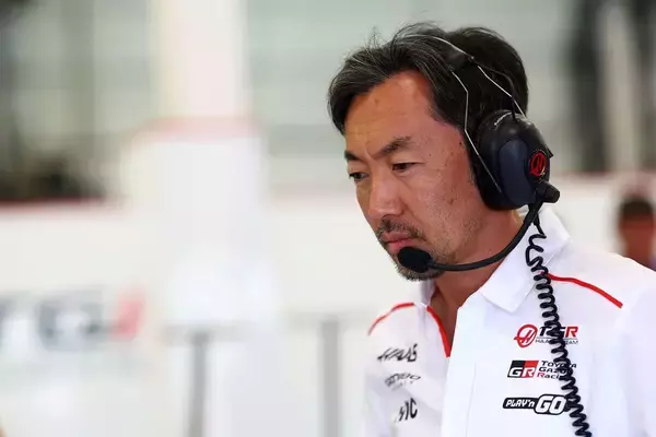 「豊田章男から｢諦めた夢｣を託された…数学偏差値35→世界で11人だけの｢F1チーム代表｣になった日本人の正体」の画像