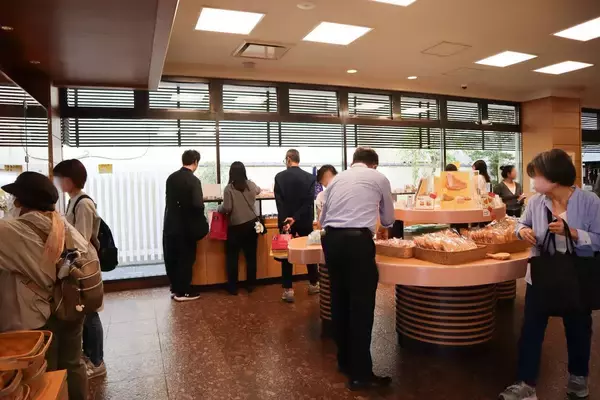 「｢目黒蓮さんが食べたから｣だけではない…鎌倉の｢鳩サブレー｣が売上過去最高､女性客を射止めた"意外な商品"」の画像