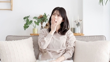 愛犬と一緒に寝ると飼い主の睡眠は悪化する…最新研究でわかった｢ベッドで一緒に寝ていい相手･ダメな相手｣