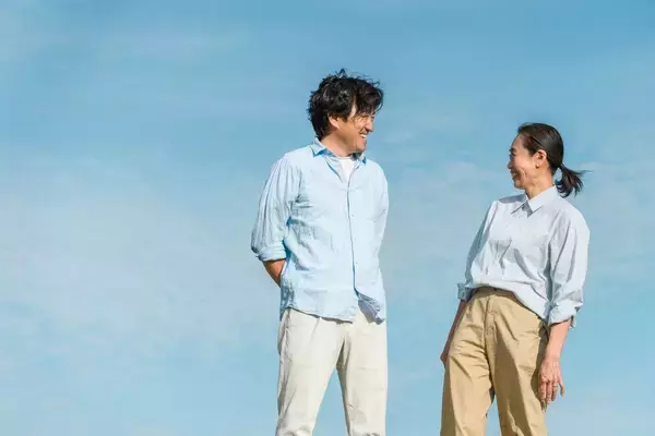 「捨てないと孤独な老後が待つ…3人を育て上げた50代女性が"再婚活"で手放した｢母親らしい服装｣とあとひとつ」の画像