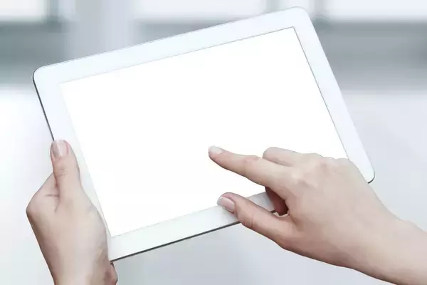 「｢寝る前はスマホ厳禁｣はウソだった…睡眠の専門家が｢ブルーライト悪者説｣を否定する"科学的根拠"」の画像