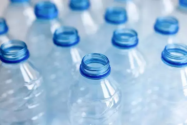 「雨の中､トップ自ら路上に出て…アサヒ飲料の女性新社長が目指す｢最悪期からV字回復を成し遂げた男｣の背中」の画像