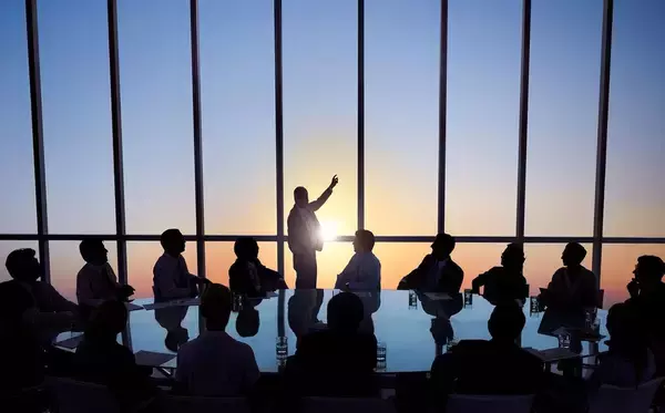 「上司1人がしゃべり倒す会議なんて必要ない…｢ムダな会議｣と｢生産的な会議｣を見抜く超シンプルな方法」の画像