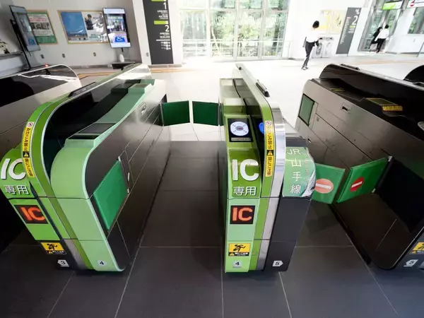 Suicaペンギンの次は｢Suicaタッチ｣からも卒業…JR東日本が2027年春から都内で試す｢手ぶら改札機｣の正体