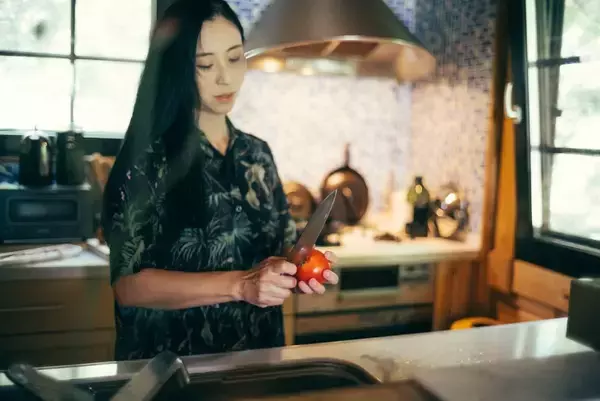 「三浦瑠麗｢車から降り立つたび､ひとりの人間に戻れる気がした｣仕事に忙殺される時も通い続けていた"聖域"」の画像