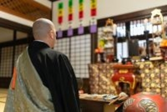 お布施､戒名料で｢坊主丸儲け｣は過去の話…ほとんどが年収300万円以下｢地方の寺の僧侶｣のヤバすぎる現実