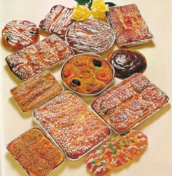 「機械ではあの"巻き"は実現できない…57年右肩上がりの｢ミニスナックゴールド｣が一度も変えなかった2つの事」の画像