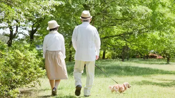 「GWに考える｢親の余命はどれほどか｣...緩和ケア医が重視する｢歩く速度｣｢歩幅｣ともう一つの要素【健康寿命3選】」の画像