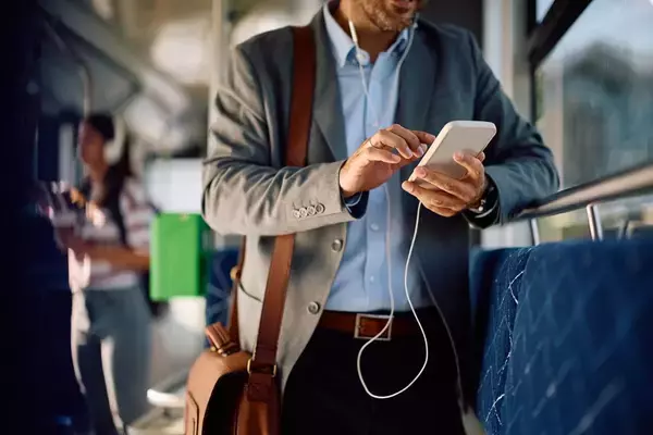 「知らないと受講料をドブに捨てることになる…｢有料スクール動画｣の"ポンコツ講師"を一発で見抜く方法」の画像