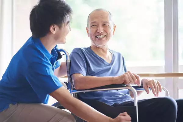 「｢手取り15万円｣45歳息子を養い､年金18万円が消えていく…老後破綻に怯える70歳母が泣き崩れた"予想外の言葉"」の画像