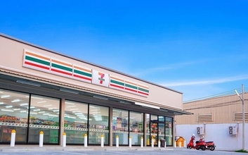 なぜ近所にセブンが2店舗もあるのか…｢年2.2億円の繁盛店｣をあえて閉め｢年6.2億円｣に化けさせた"奇策"