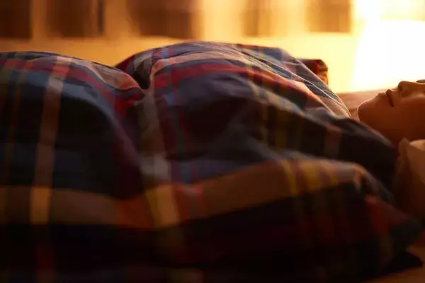 「｢8時間以上寝ればOK｣ではない…脳内科医が断言する｢たまった疲れを翌日に持ち越さない｣就寝デッドライン」の画像