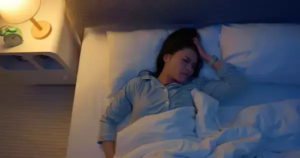 「｢8時間以上寝ればOK｣ではない…脳内科医が断言する｢たまった疲れを翌日に持ち越さない｣就寝デッドライン」の画像