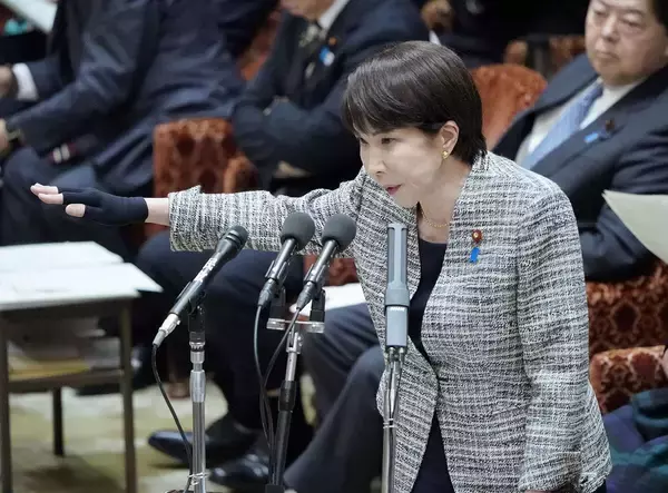 「閣僚になってからも母はビンタした…高市早苗が今も守り続ける奈良県警伝説の婦人警察官だった母の教え」の画像