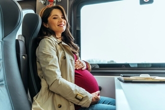 ｢妊婦に席を譲るべきか問題｣が起きる日本とは大違い…フランスでは6人同時に席を立つ唯一つの理由