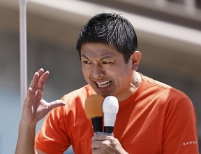 そりゃ熱烈な支持者が増えるわ…否定しにくい言葉を並べ｢思いの強さ｣で押し切る政治家の名前