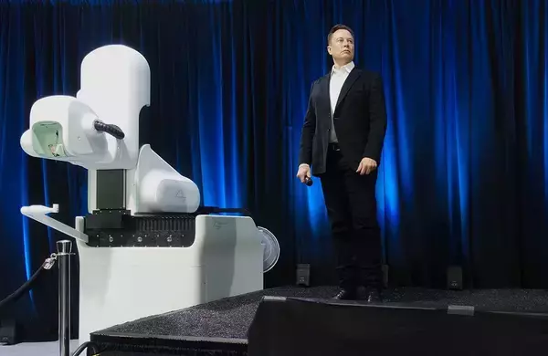 「グーグルでもサムスンでもない…クックCEO退任のアップルが本気で警戒する｢脳にチップを埋める会社｣」の画像