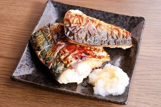 ｢夕食を魚にするか肉にするか｣を決める時はあるけど…鏡リュウジが｢まず占うことはない｣と断言すること