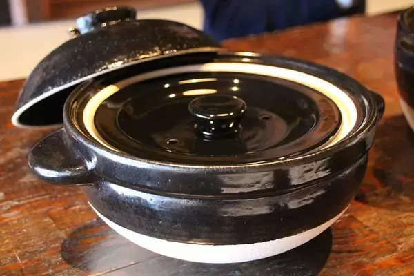 「大手メーカーが｢炊飯器では超えられない｣と白旗…負債18億円の窯元を救った"火加減いらずの土鍋"の正体」の画像