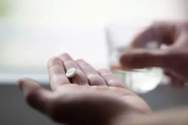 目的は｢病の治療｣だけではない…ジャーナリストが危惧する世界で年間5兆円も爆売れする｢クスリ｣の正体