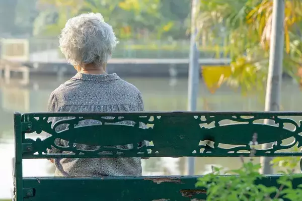 「放置すると孤立した老後が待ち受ける…医師･和田秀樹｢早い人は50歳前後で始まる"脳のヨボヨボ化のサイン"｣」の画像