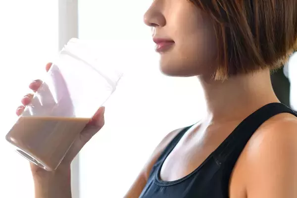 栄養ドリンクでも､コーヒーでもない…産業医が｢疲れやすい人｣に勧める､午後3時の休憩タイムに最適な飲み物