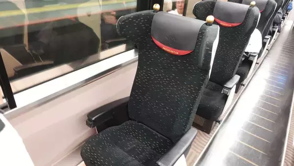「｢ケチな関西人は500円を払わない｣を完全に覆した…京阪電車"プレミアムカー"が年10億円稼いだ勝因」の画像
