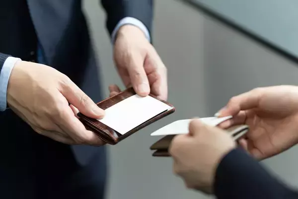 ｢この人､誰だっけ｣の推理タイムがなくなる…｢仕事がデキる人｣がやっている超スマートな名刺管理術