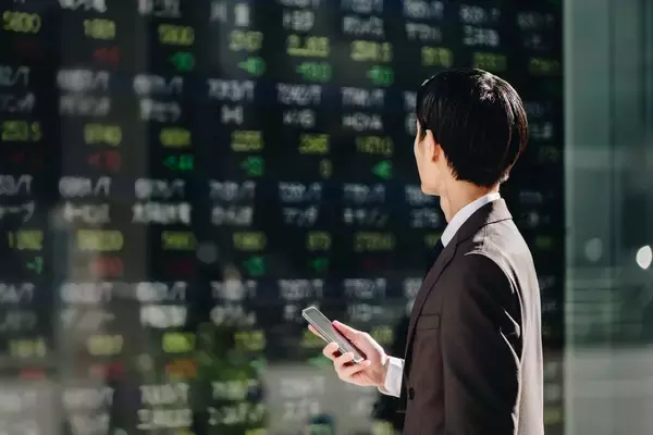 「｢年金だけで暮らせる人｣は新年度までにやっている…お金が貯まる現役世代が必ず見直す"家計の5項目"」の画像