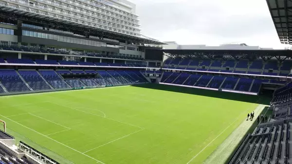 試合がないのに3万人が集まる…儲からないサッカースタジアムを1000億円で作ったジャパネットの綿密な計算【熱狂を生む戦略3選】