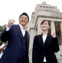 ｢皆さんのお母さんにしてください!｣…参政党ウォッチャーが潜入取材で目撃した"躍進前夜"の異様な光景
