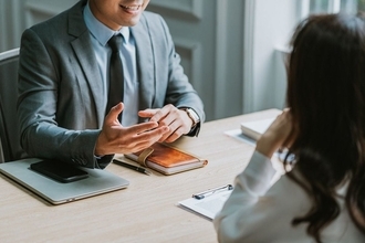 ほかの社員は1日4.8回なのに…トップ5%の社員は17.3回も口にしていた､心が安定する"5文字の言葉"